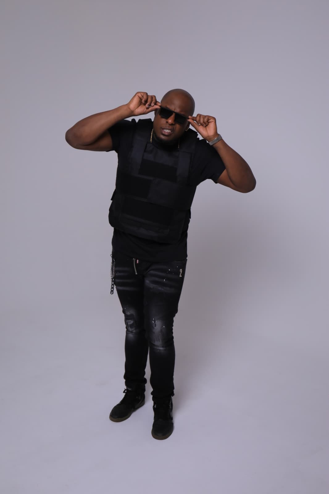 DJ MACK performing